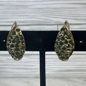 Vintage Weiss Gold Tone Clip On Earrings With Green Rhinestones - Stunning